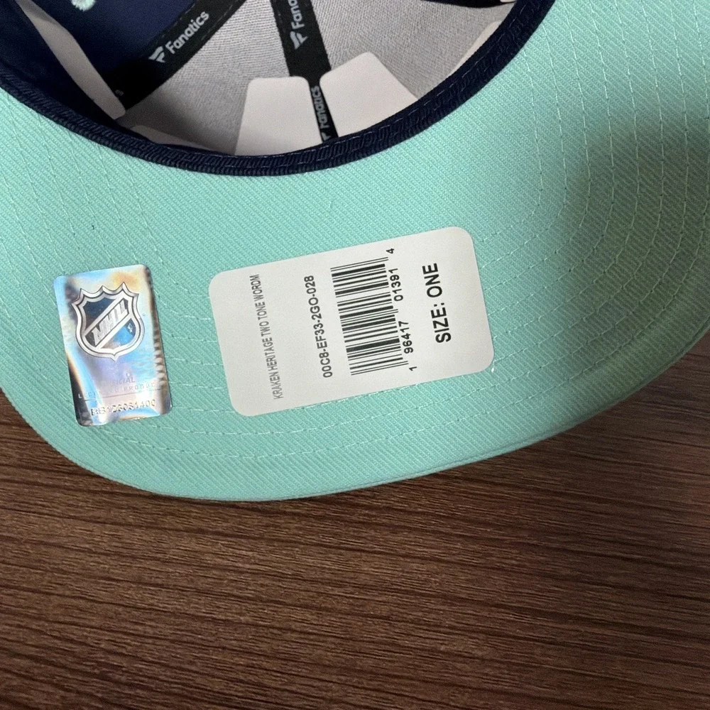 Men's Fanatics Navy/Blue Seattle Kraken Heritage Retro Two-Tone Snapback Hat New